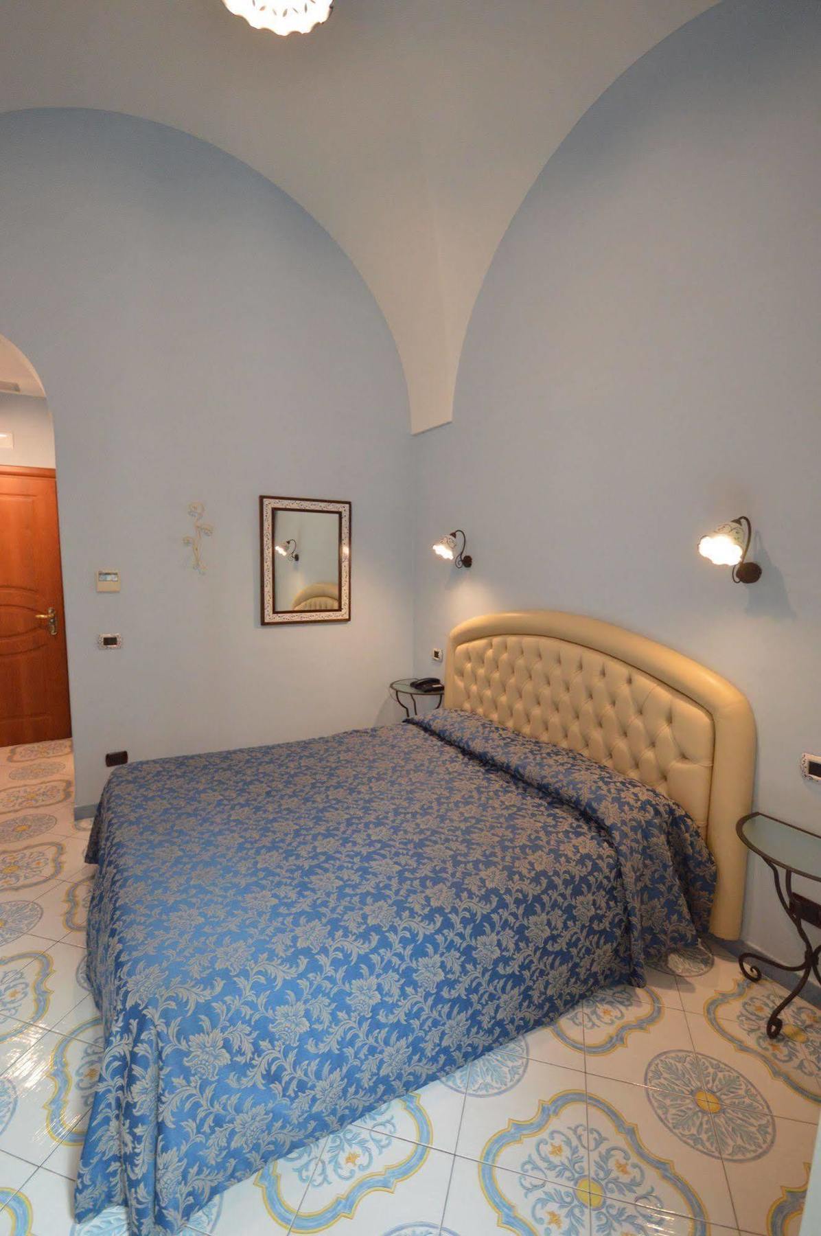 B&B Palazzo Pisani Amalfi Eksteriør bilde